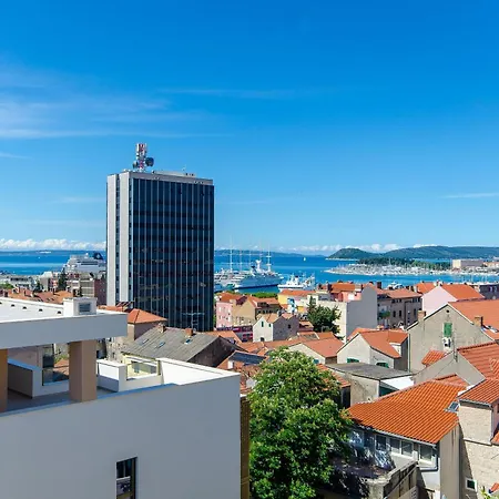 Lägenhet Jacuzzi Sky Split