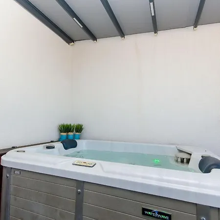 アパート Jacuzzi Sky