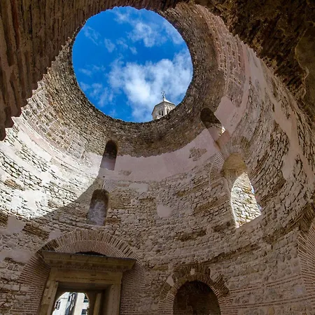 Jacuzzi Sky 斯普利特